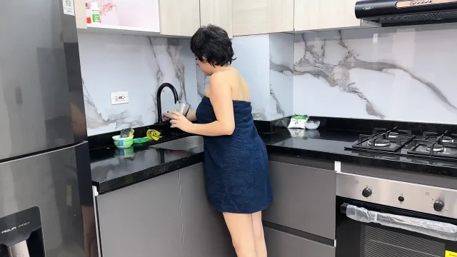 I Order A Delivery, But I Like The Delivery Mans Huge And Delicious Cock Better, So I Ask Him To Stick It In Me