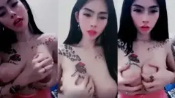 Tante Dara Cantik Perkasa Remas Payudara Bergemerincing