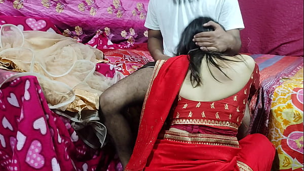 Sizzling Desi Daughter-in-law’s Secret Tryst With Her Father-in-law