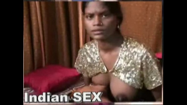 Sultry Bollywood Seduction: A Sensual Mujra Dance