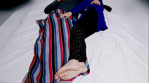 Lusty Car Driver’s Massive Tool Ravages Slender Housewife In Steamy New Hindi Series