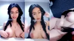 Awcece Remas: Sensual Caress Of Her Voluptuous Curves