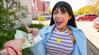 Public Agent – Horny Little Colombian Gets Fucked In The Open Air