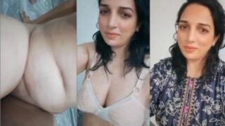 Sultry Delhi Housewife Captures Intimate Solo Session Revealing All