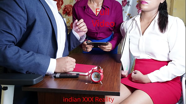 Desi Office Seduction: Hindi Boss’s Secret Affair