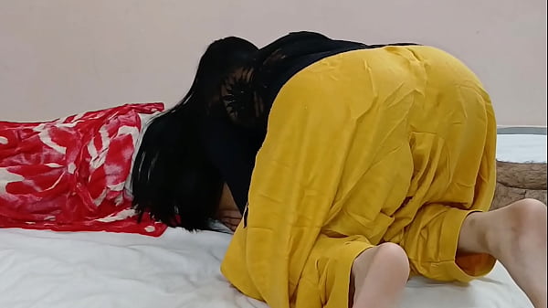 Bhabhi’s Wet, Tight Pussy Getting Pounded In A Hindi Sex Video