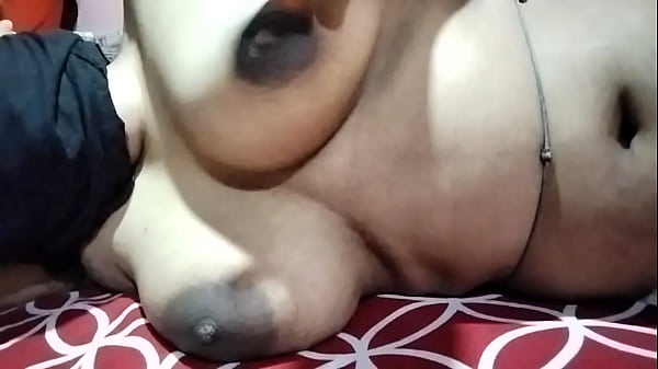 Mallu Indian Bhabh – My Hot Desi Auntie With A Juicy Secret