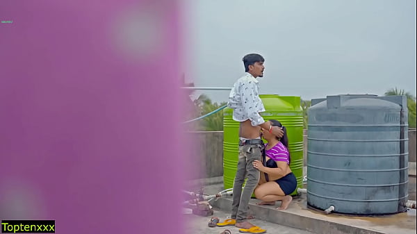 Hindi Mein Real Garam Chudai Chhat Par! Andar Mat Nikalna