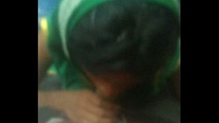 देसी आंटी भिखारी ने लोकल ट्रेन में दिया जबरदस्त सेक्स