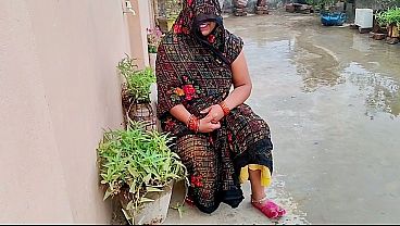 Bhabhi Ke Baag Mein Jab Josh Mein Chudai Hui, Har Patta Hila