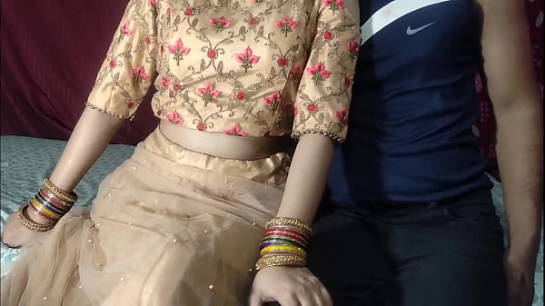 Devar Chod Rahi Hai Desi Bhabhi Ko Hindi Mein Audio Ke Saath