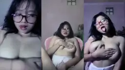 Abg Cantik, Tetek Gede, Sangean Minta Digituin