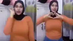 Jilboobs Goes Wild And Naked Live