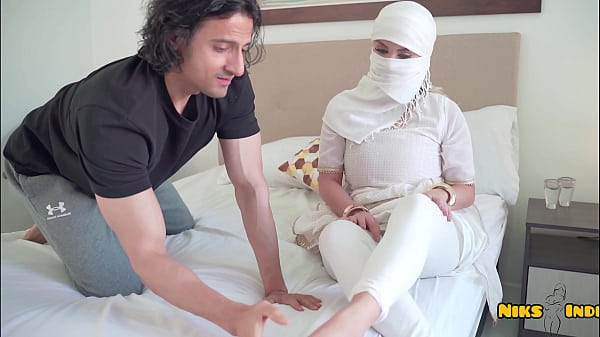 Huge Tits, Obedient Muslim Whore Takes Rough Pounding From A Desi Stud