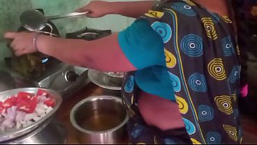 Indian Housewife Cooks Up A Hot, Steamy Session With Her Boyfriend
