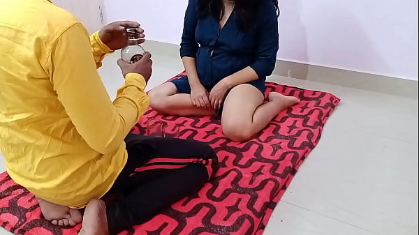 सौतेली बहन को शराब पिलाकर जबरदस्ती दबोचा और रात भर चोदा, भारतीय Xxx साफ हिंदी बोल में