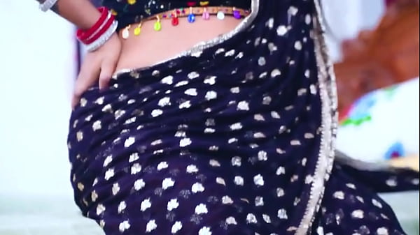 Big Boobs Indian Hot Bhabhi Gets Fucked Hard While Cooking In The Kitchen – Desi Sex