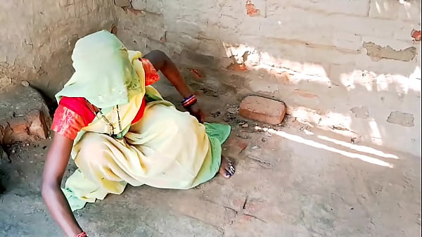 Desi Randi Chudai Karti Hui Tight Gand Mein Bada Lund, Gaon Ki Patni Ka Khula Kapda, Hindi Web Series Mein Full Anal Sex