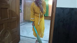 Desisaarabhabhi – Shy Maid With Massive Tits Fucks Her Boss, Moaning Dirty In Hindi Audio